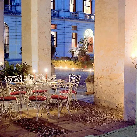 Σπίτι διακοπών Classic Castle In With Private Pool